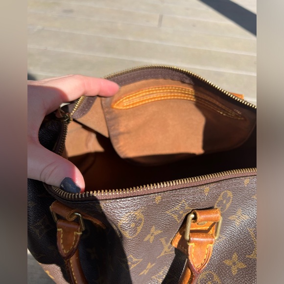 - LV speedy purse - Picture 14 of 16
